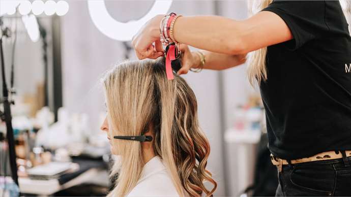 Haarverlängerungsstudio - Coiffeursalon wegen Auswanderung zu verkaufen